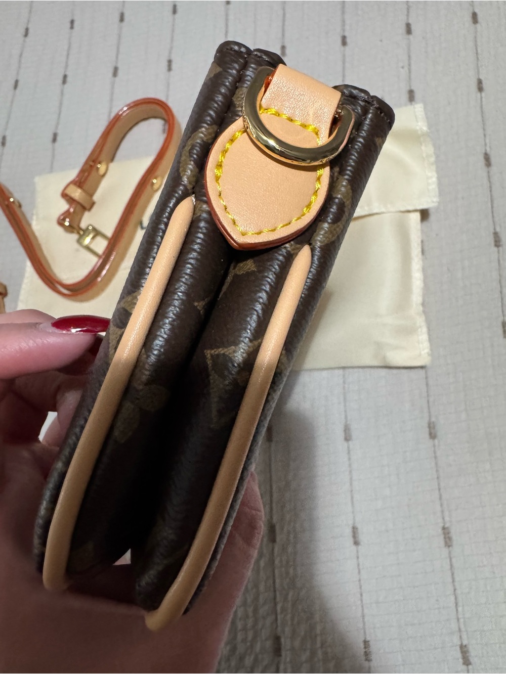 Shoulder Bag - Picture 2 of 3